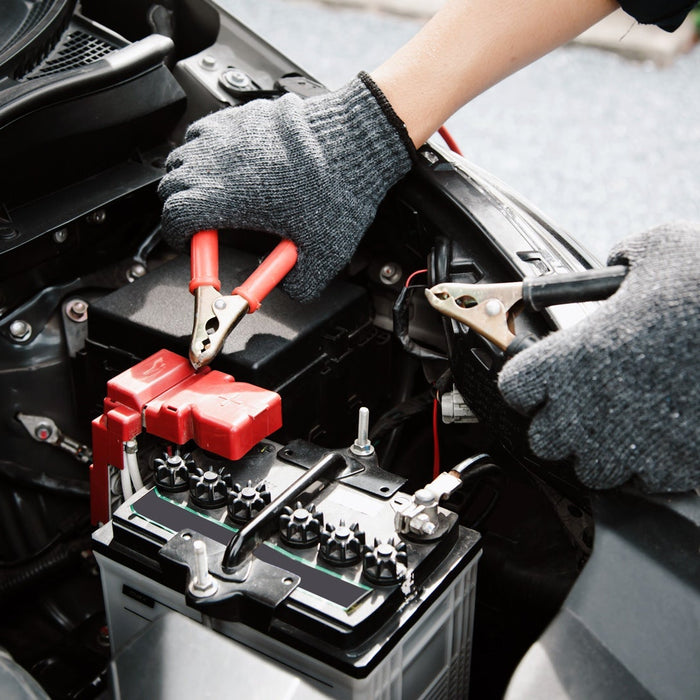 車のバッテリーが上がったら?